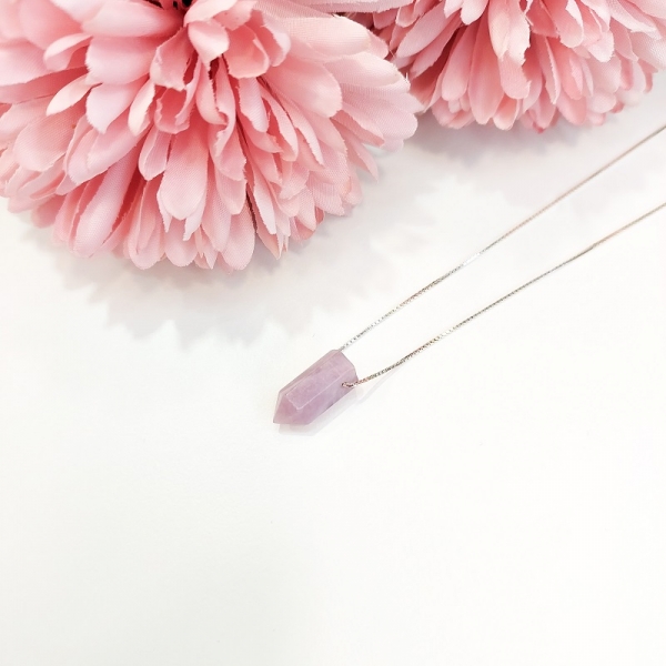 Naszyjnik z kwarcem różowym  